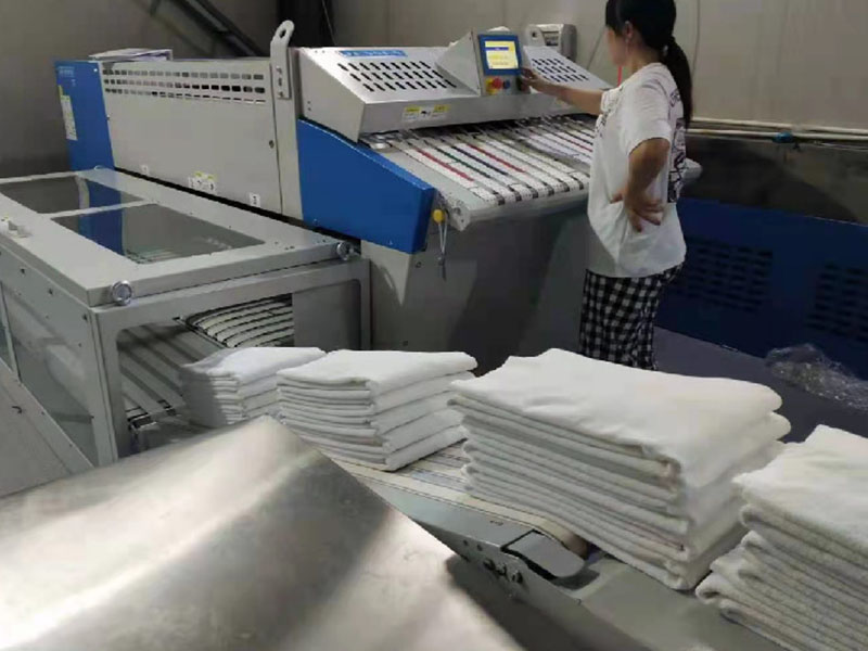 代巾类折叠机-02